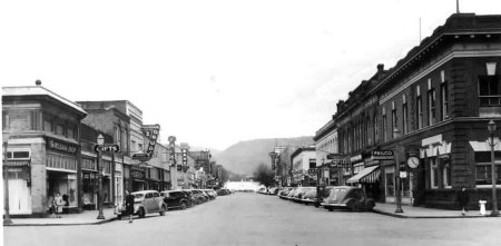La Grande Downtown, 1940s